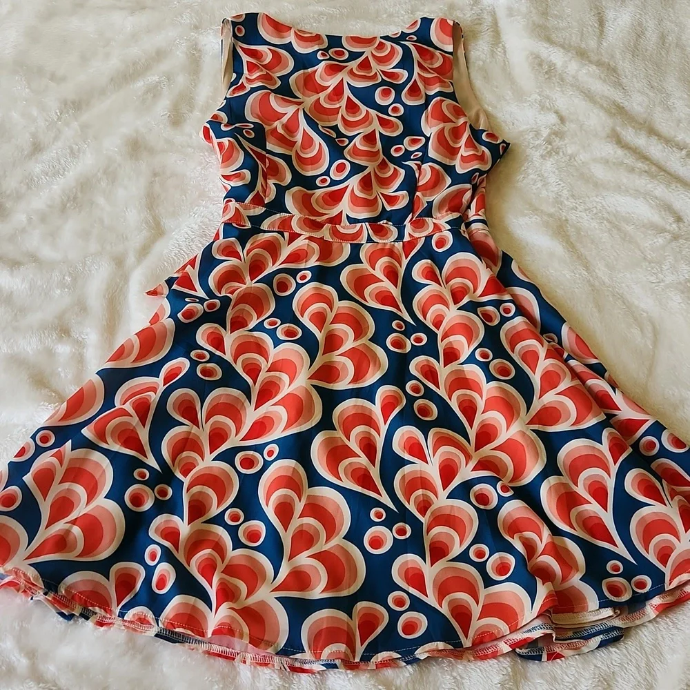 Retro Floral Wrap Dress - Navy and Coral - Picture 5 of 5